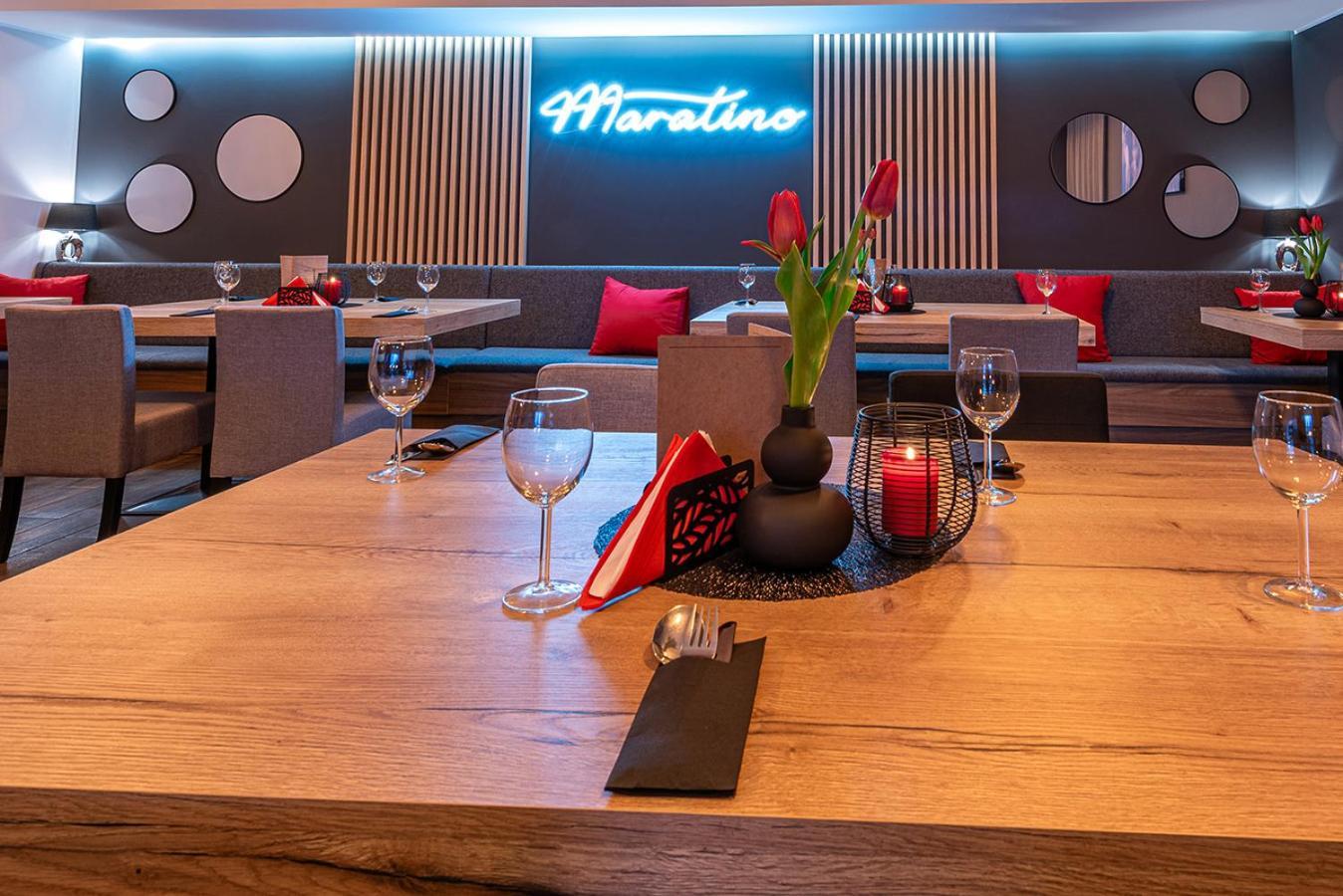 Hotel Maraton Шамотули Екстер'єр фото