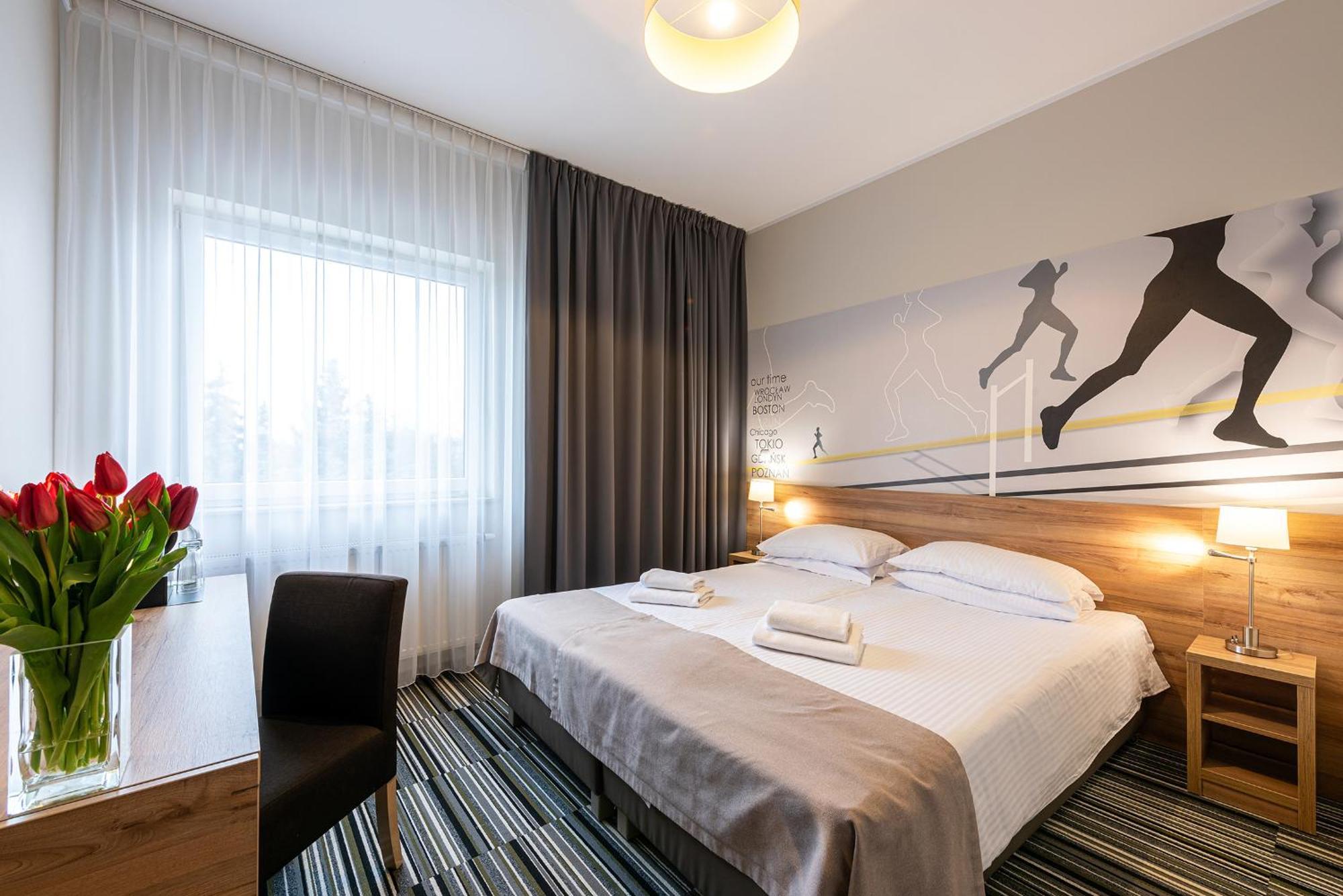 Hotel Maraton Шамотули Екстер'єр фото